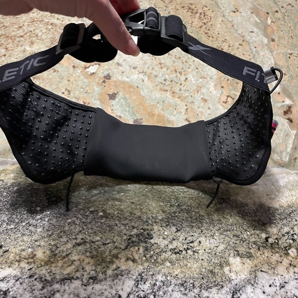 FITLETIC running belt in black with pink trim. - Picture 4 of 4